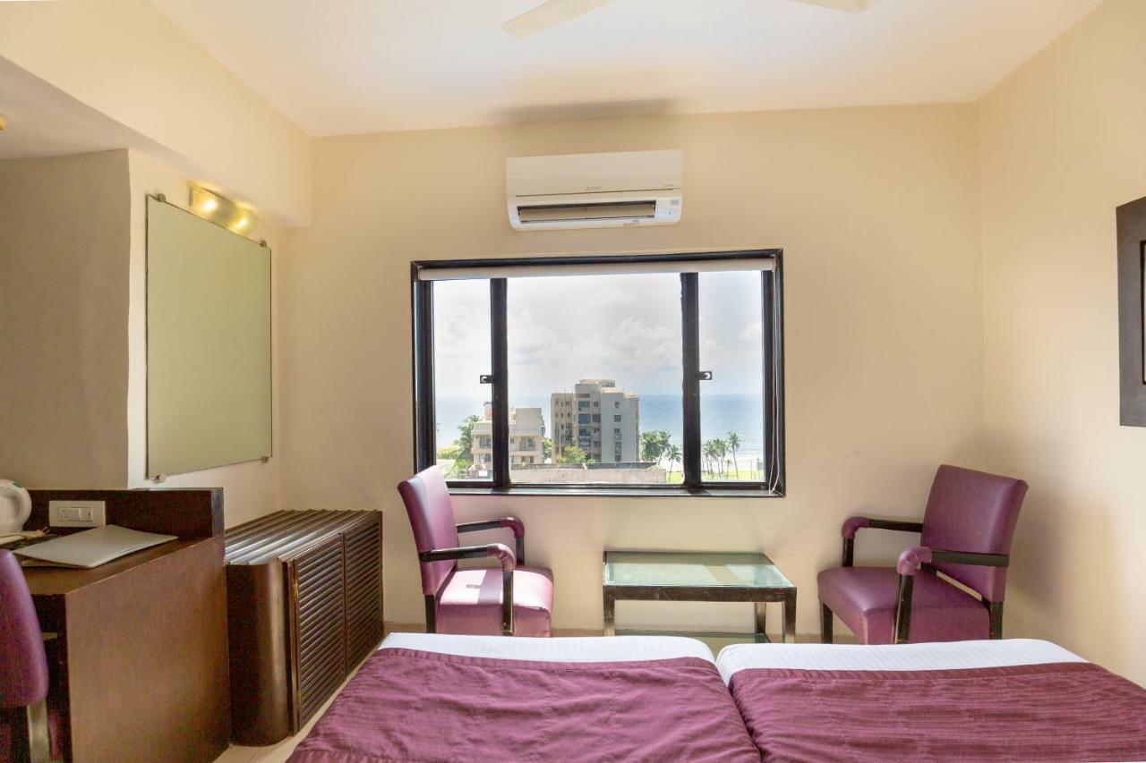 Sukh Hotel Mumbai Exteriör bild