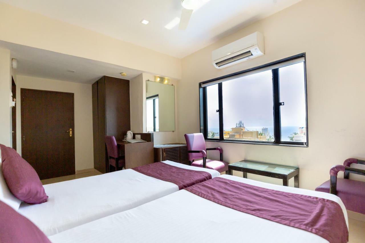 Sukh Hotel Mumbai Exteriör bild
